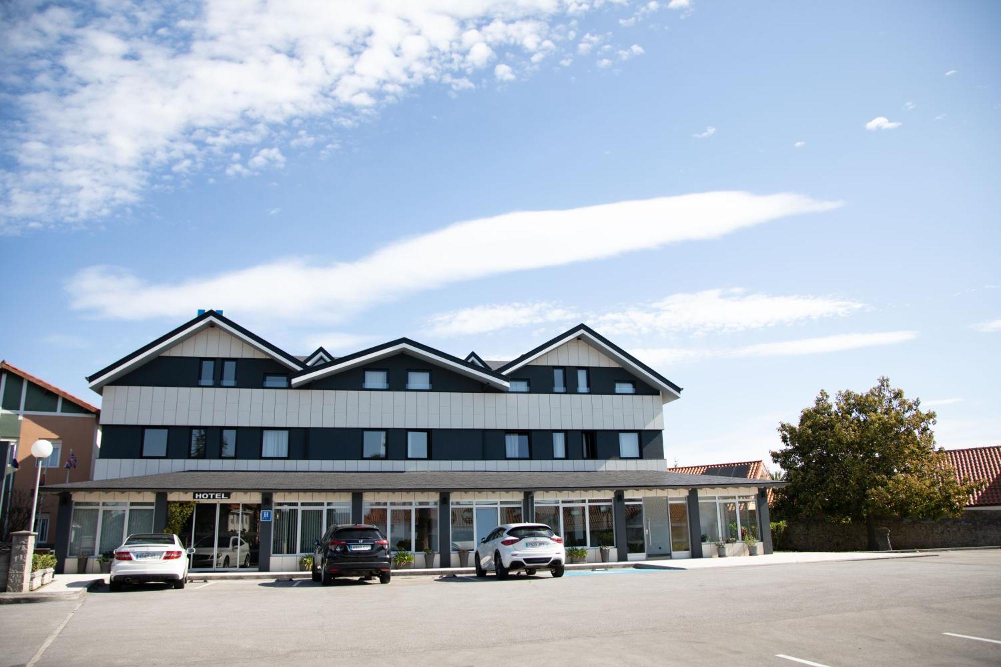 Hotel Mercedes Camargo Exteriör bild